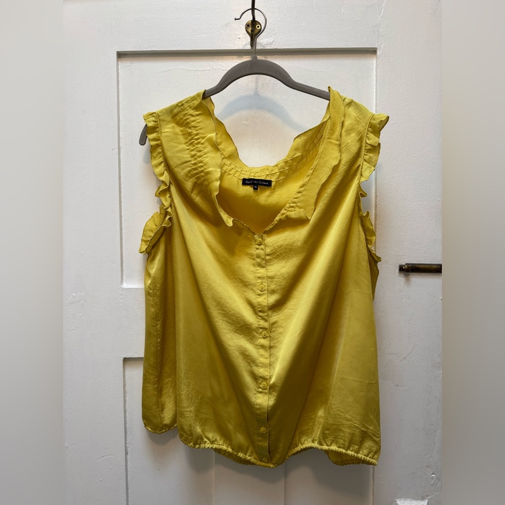 Violet & Claire Yellow Ruffle Cap-Sleeve Blouse - Size XL